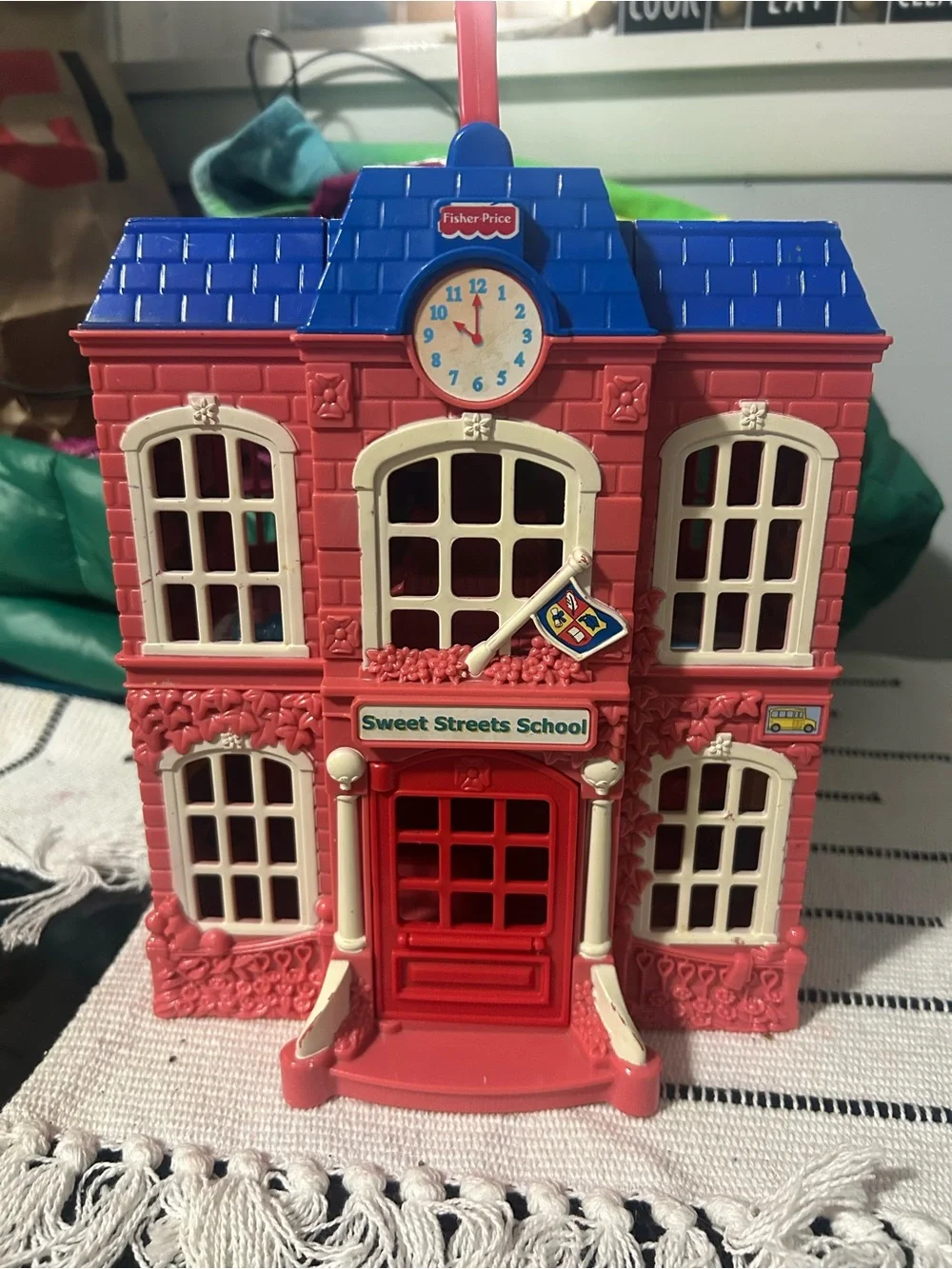 Fisher-Price Sweet Streets School Playset - Red, Blue, Cream